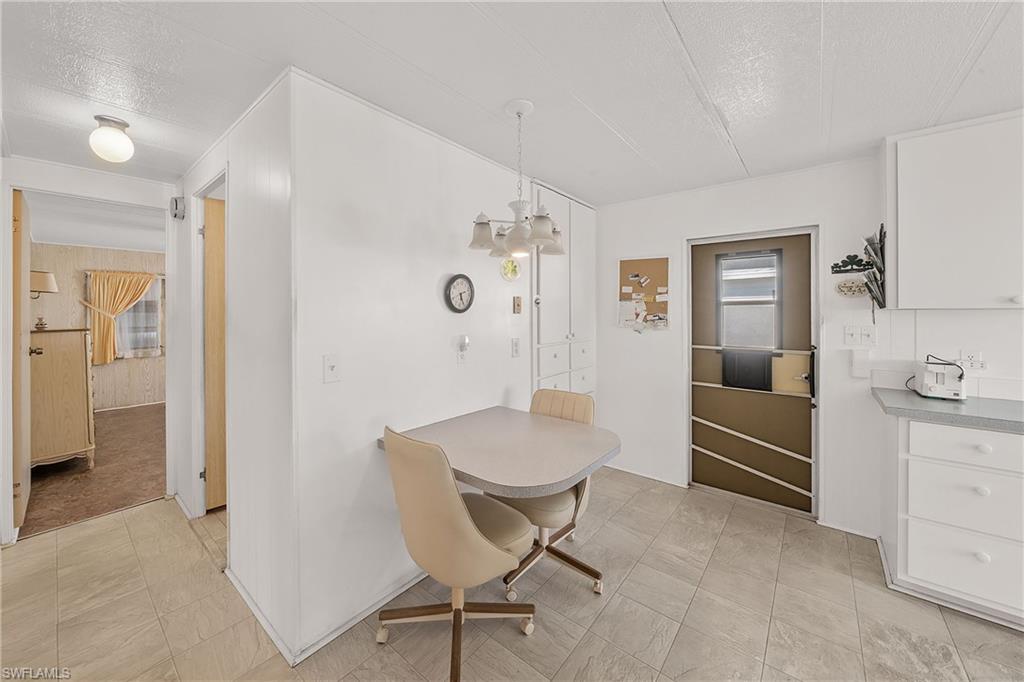 SIX LAKES COUNTRY CLUB - Residential