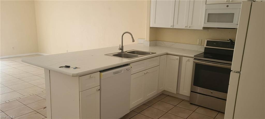 SAN CARLOS PARK - Residential Lease