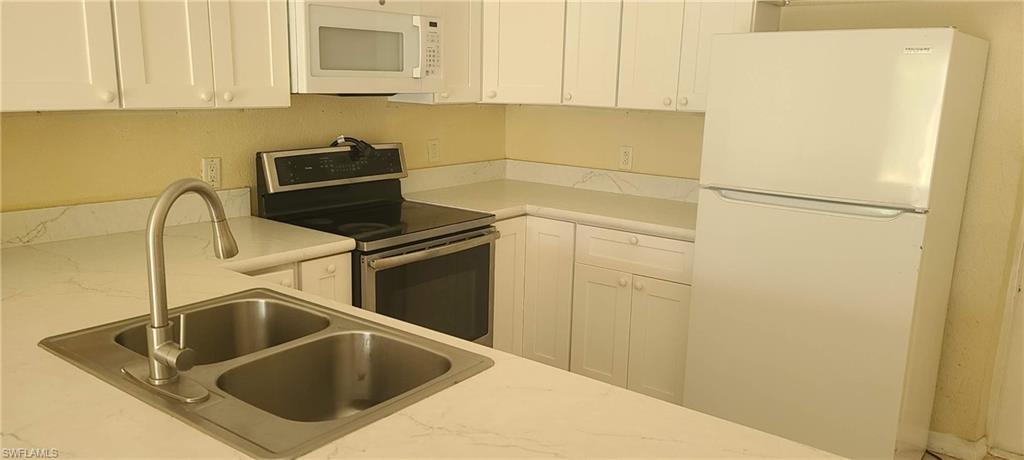 SAN CARLOS PARK - Residential Lease