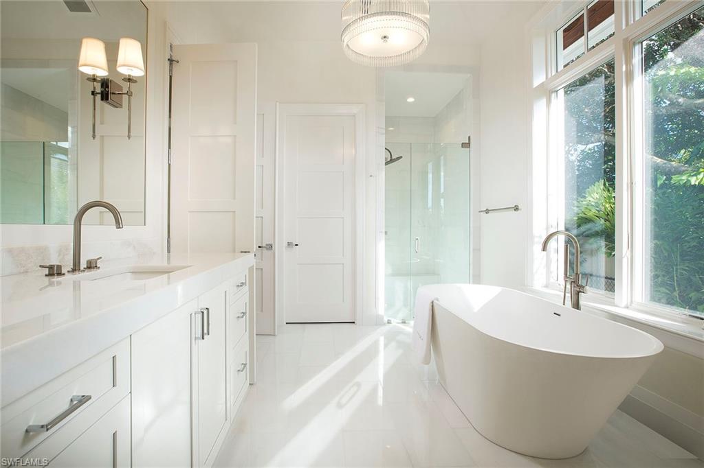 MOORINGS - Residential