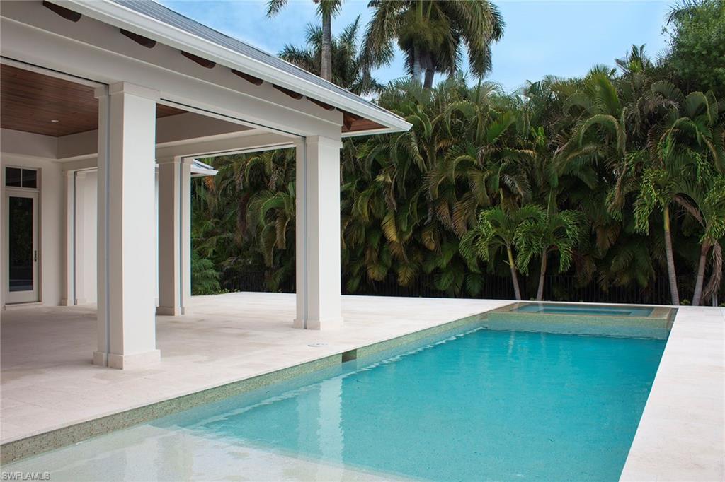 MOORINGS - Residential