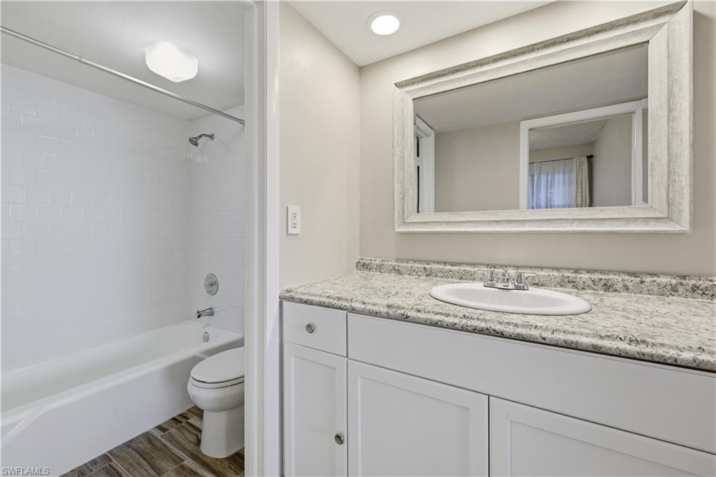 LAKEWOOD - Residential