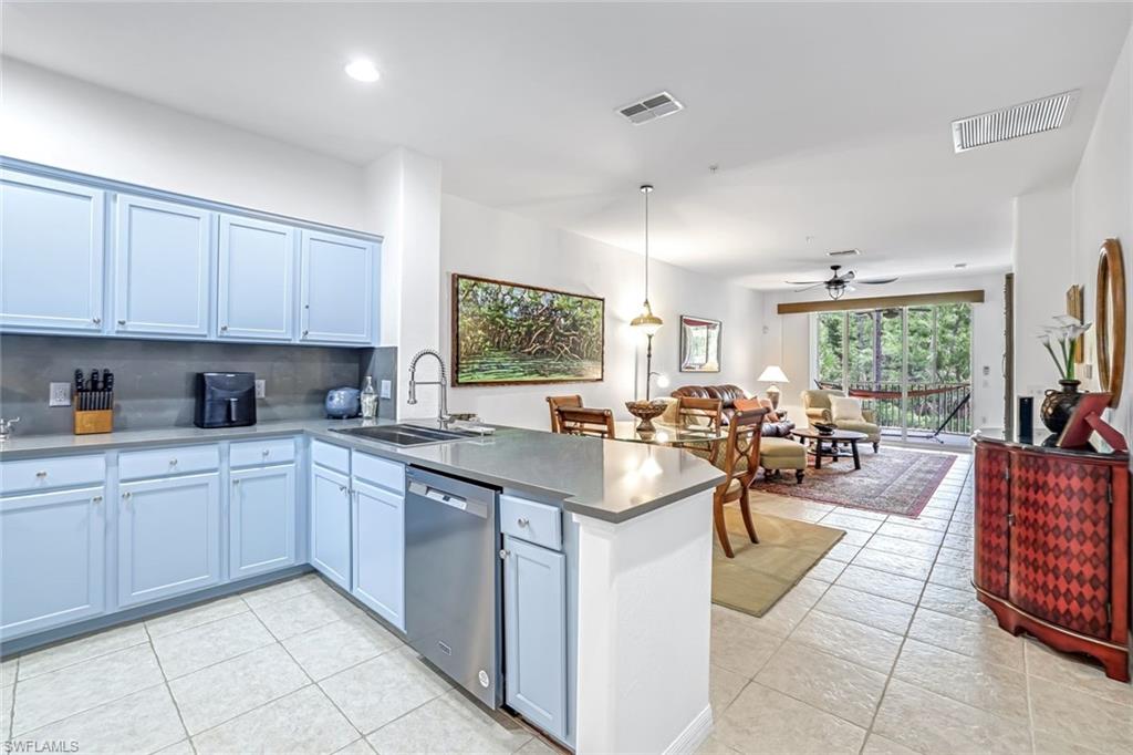 4843 Hampshire CT 204
