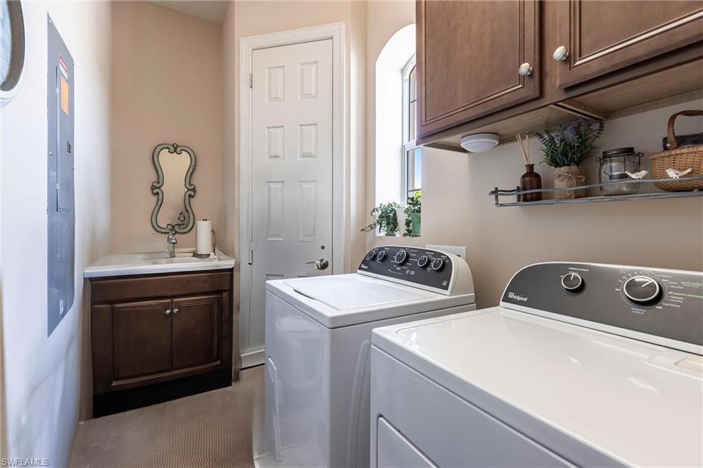 IRONSTONE - Residential Lease