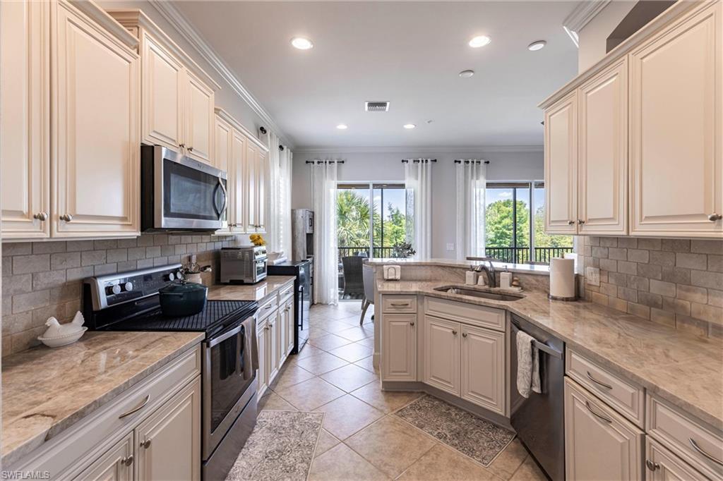 IRONSTONE - Residential Lease