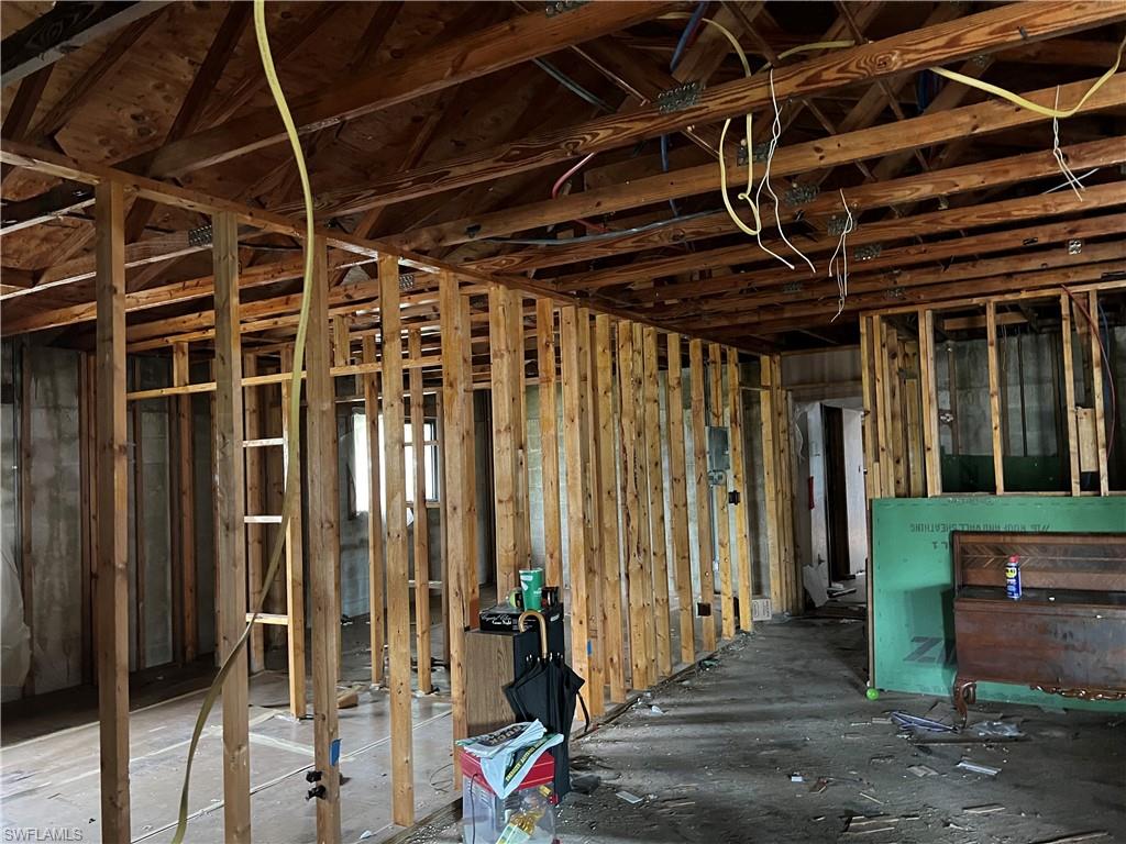 NORTH FORT MYERS - Residential