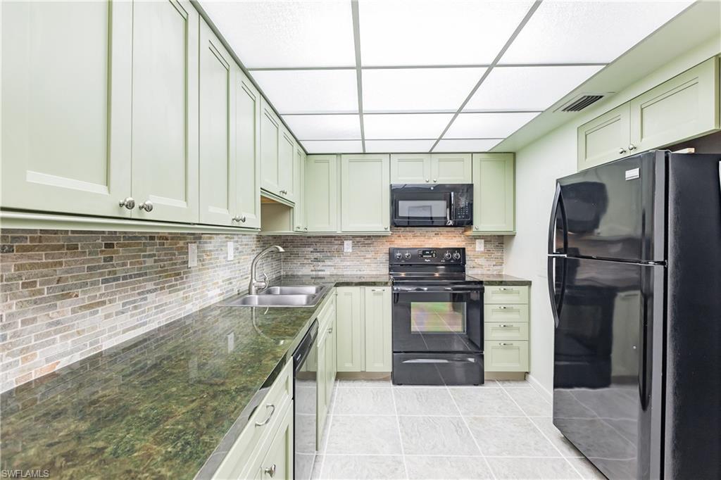 TROPIC SCHOONER APTS - Residential