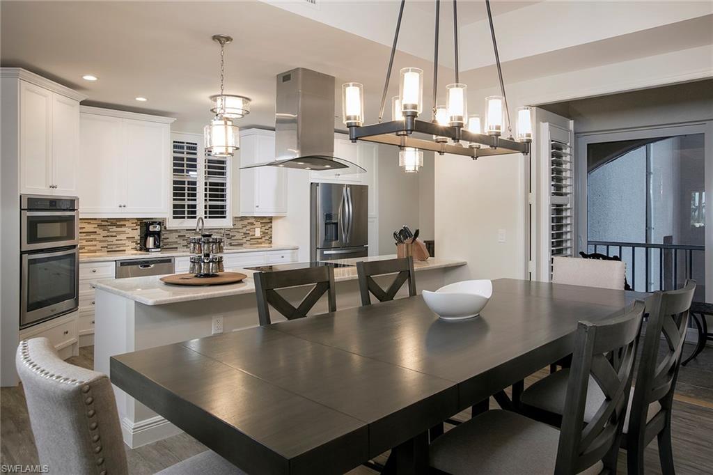 ROYAL MARCO POINT - Residential