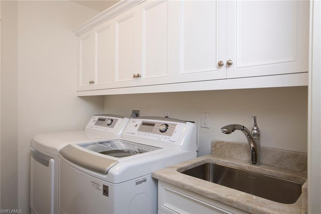 ROYAL MARCO POINT - Residential