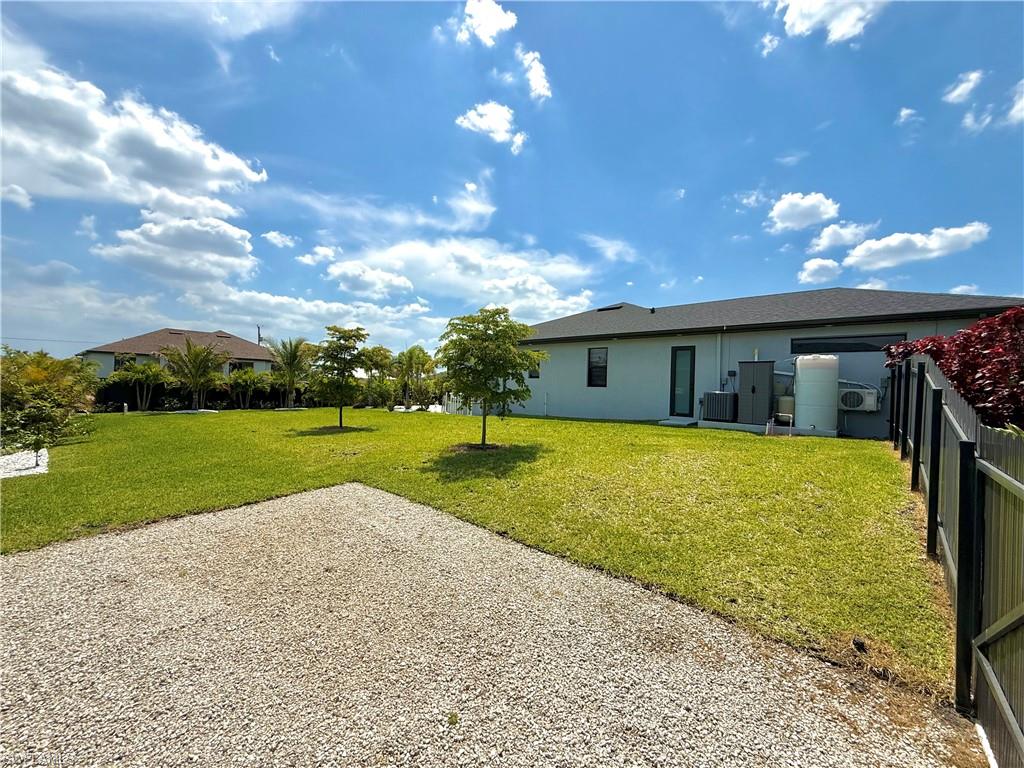 CAPE CORAL - Residential