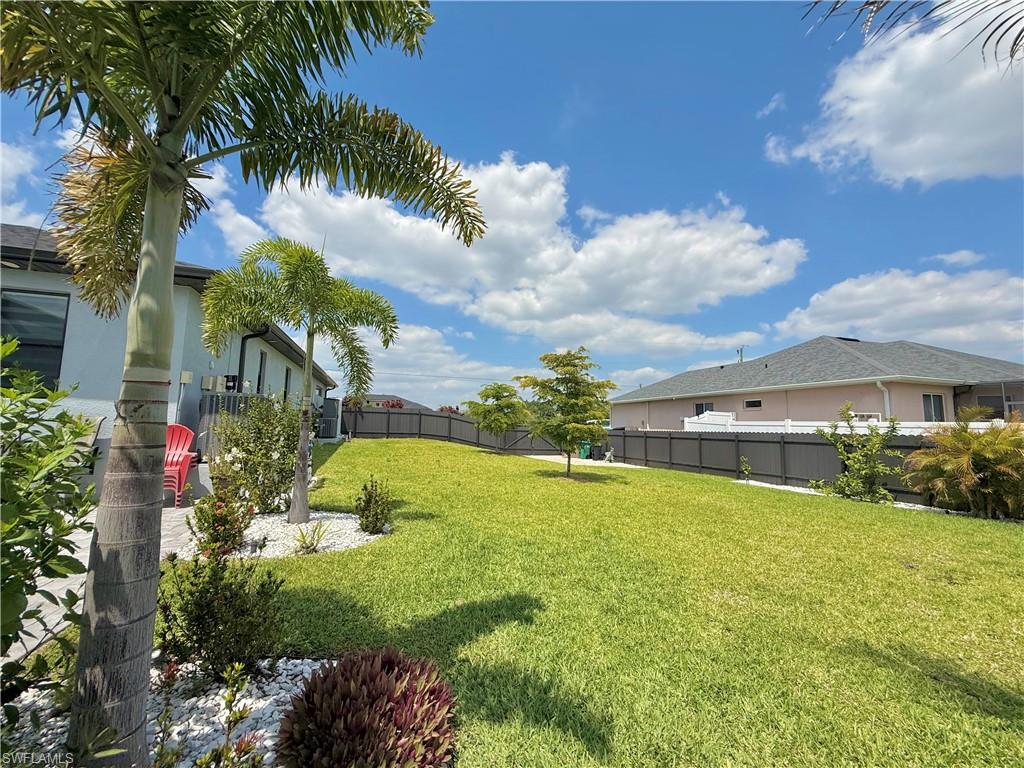 CAPE CORAL - Residential