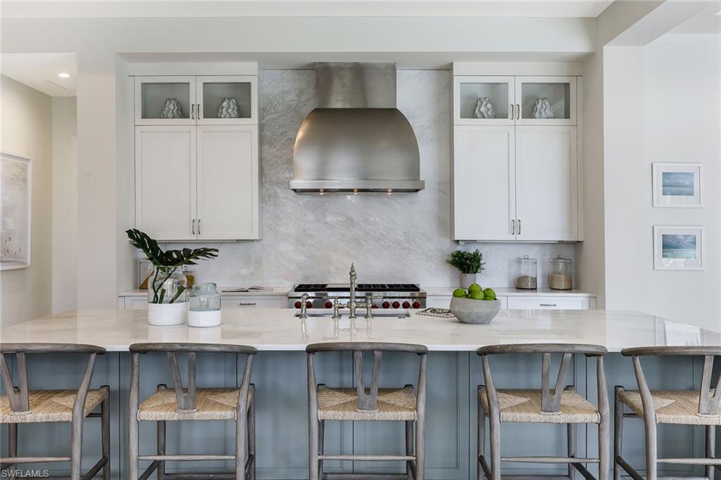 MARCO BEACH - Residential