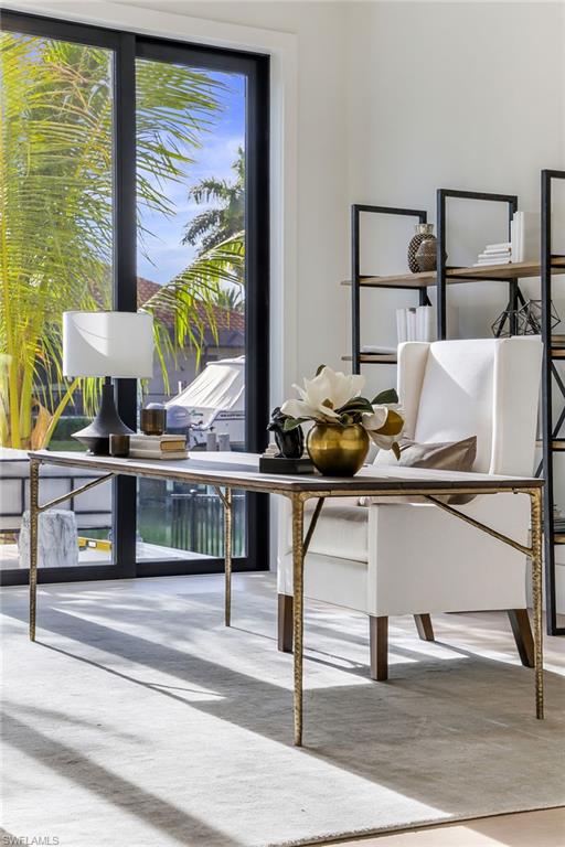 MARCO BEACH - Residential