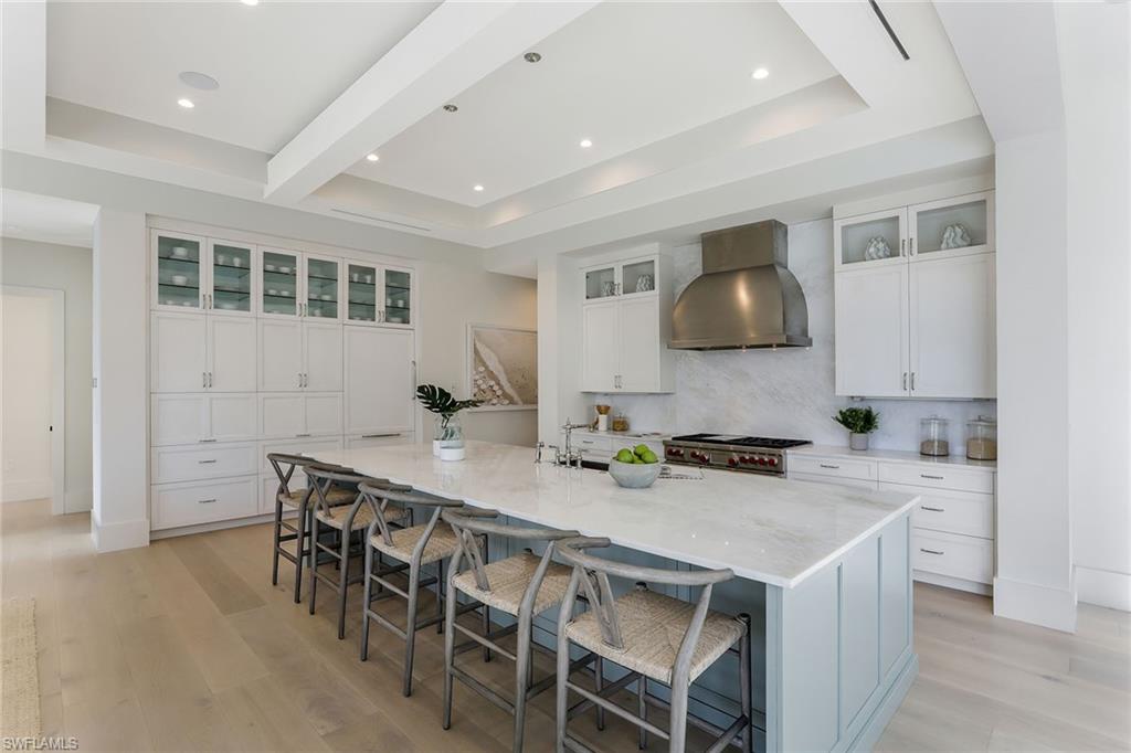 MARCO BEACH - Residential