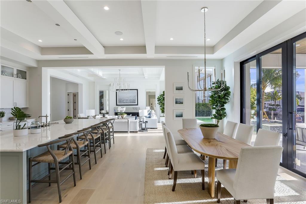 MARCO BEACH - Residential