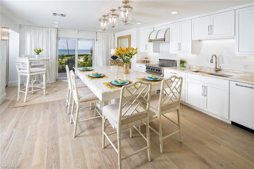 LAURENTIANS - Residential