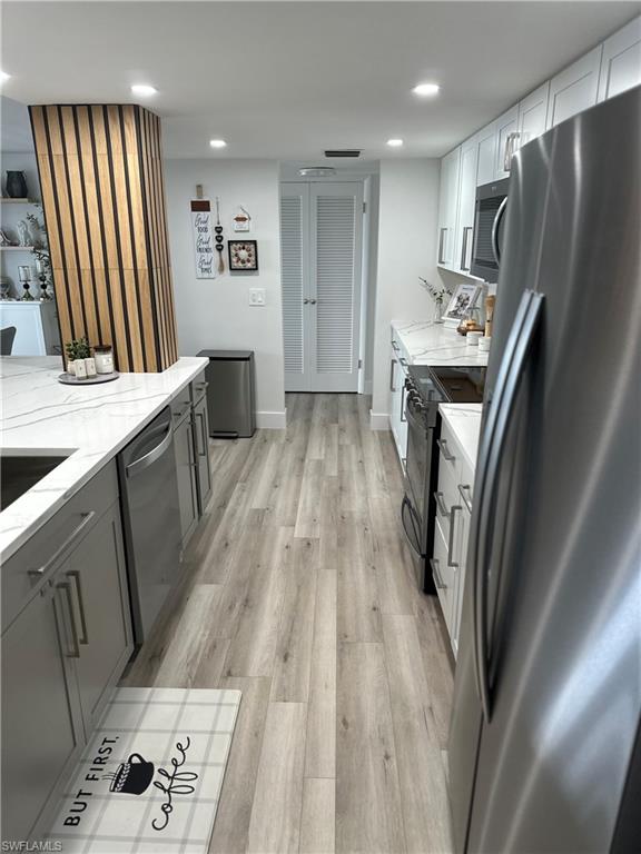 RIVERSIDE CLUB - Residential Lease