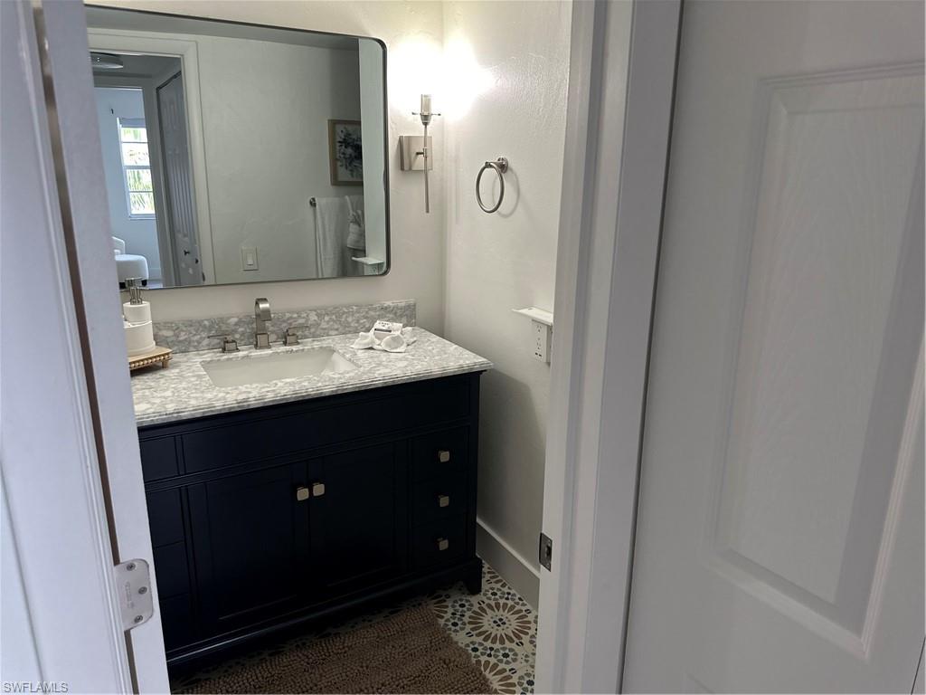 RIVERSIDE CLUB - Residential Lease