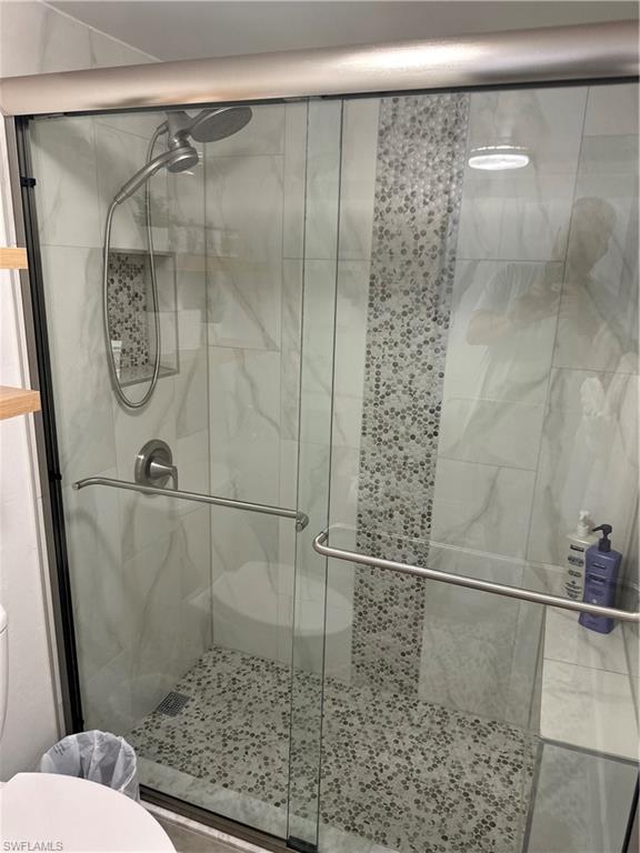 RIVERSIDE CLUB - Residential Lease