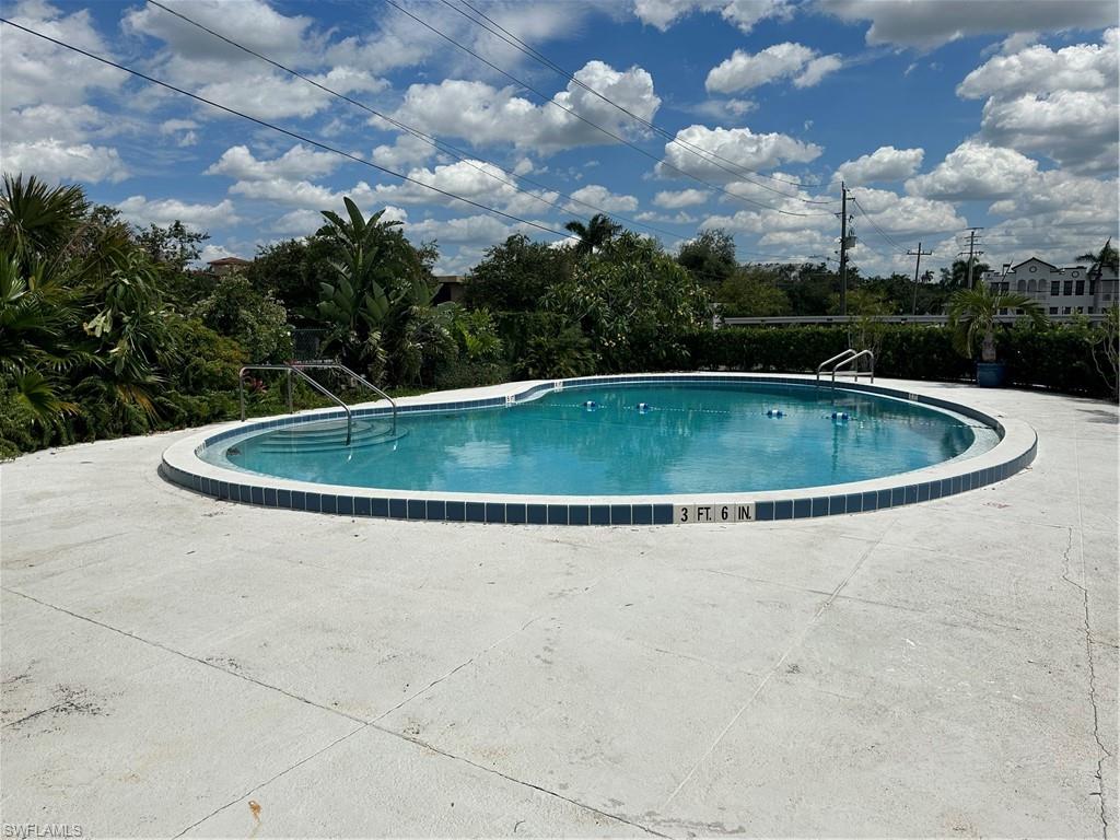 RIVERSIDE CLUB - Residential Lease