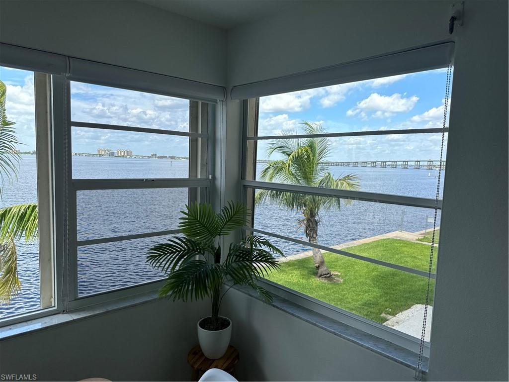 RIVERSIDE CLUB - Residential Lease