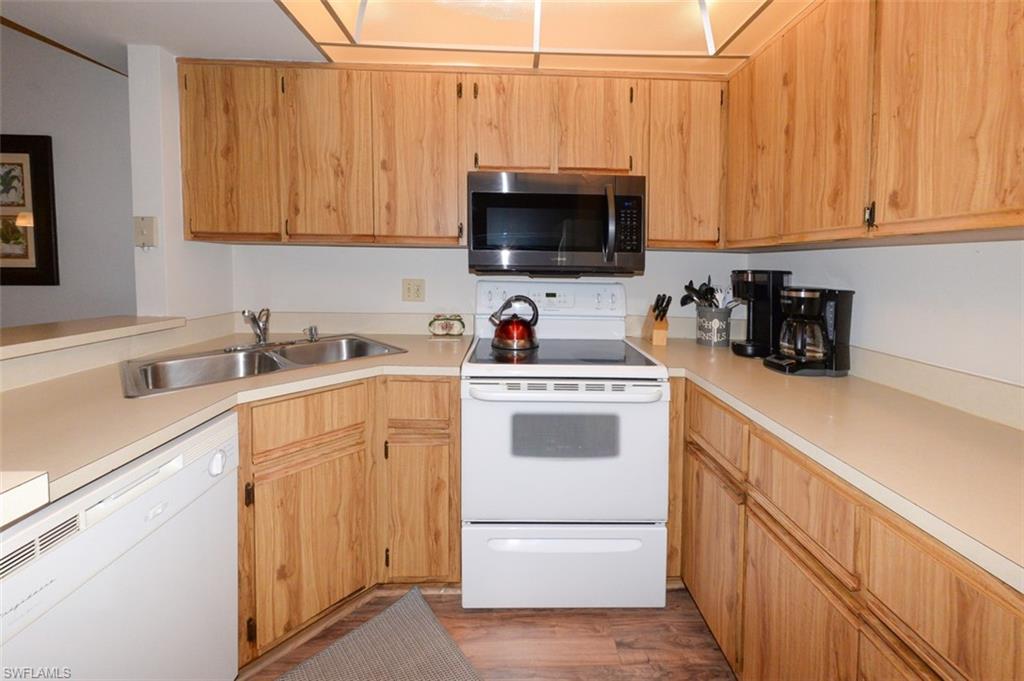 MEADOWLARK COVE - Residential