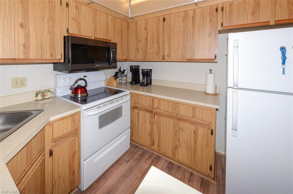 MEADOWLARK COVE - Residential