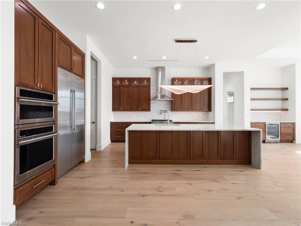 TOWN AND RIVER - Residential