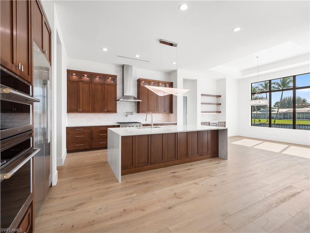 TOWN AND RIVER - Residential