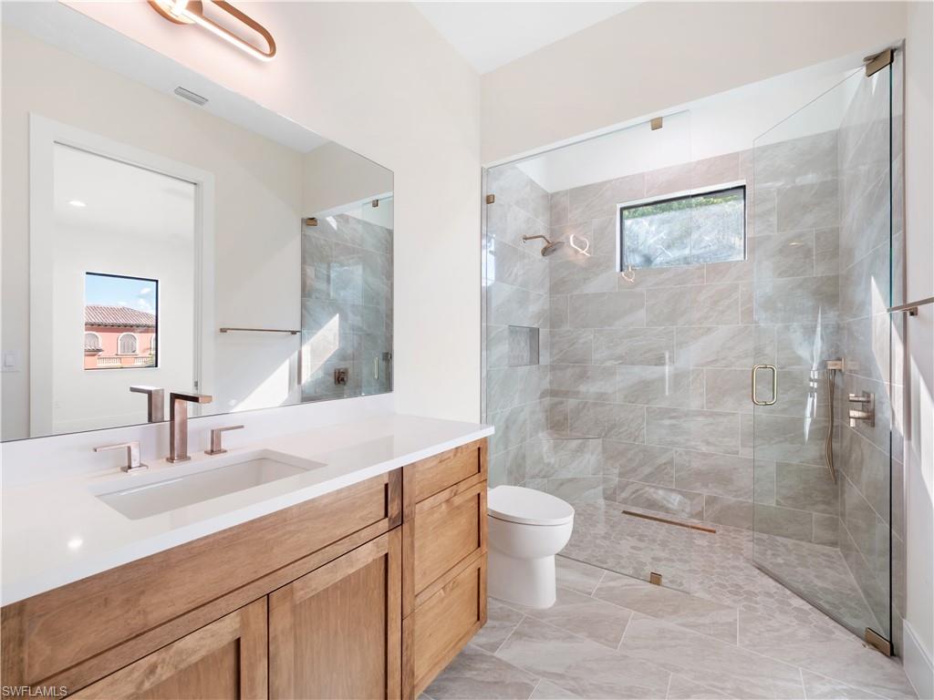 TOWN AND RIVER - Residential