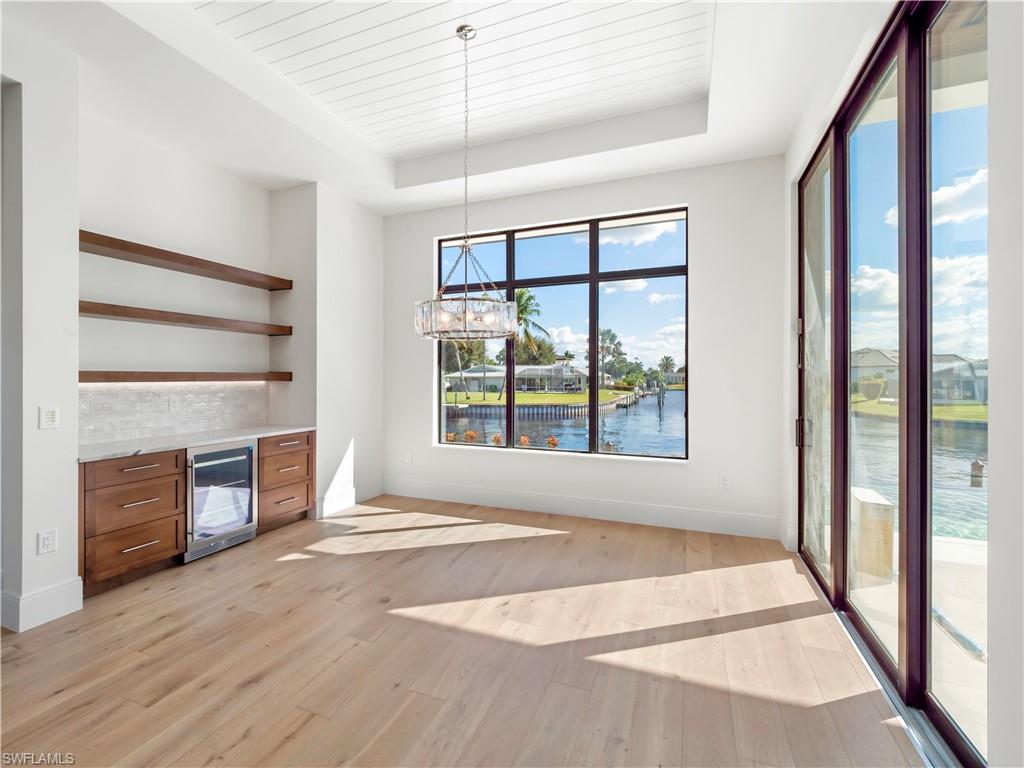 TOWN AND RIVER - Residential