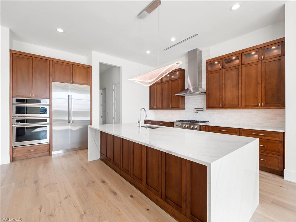 TOWN AND RIVER - Residential