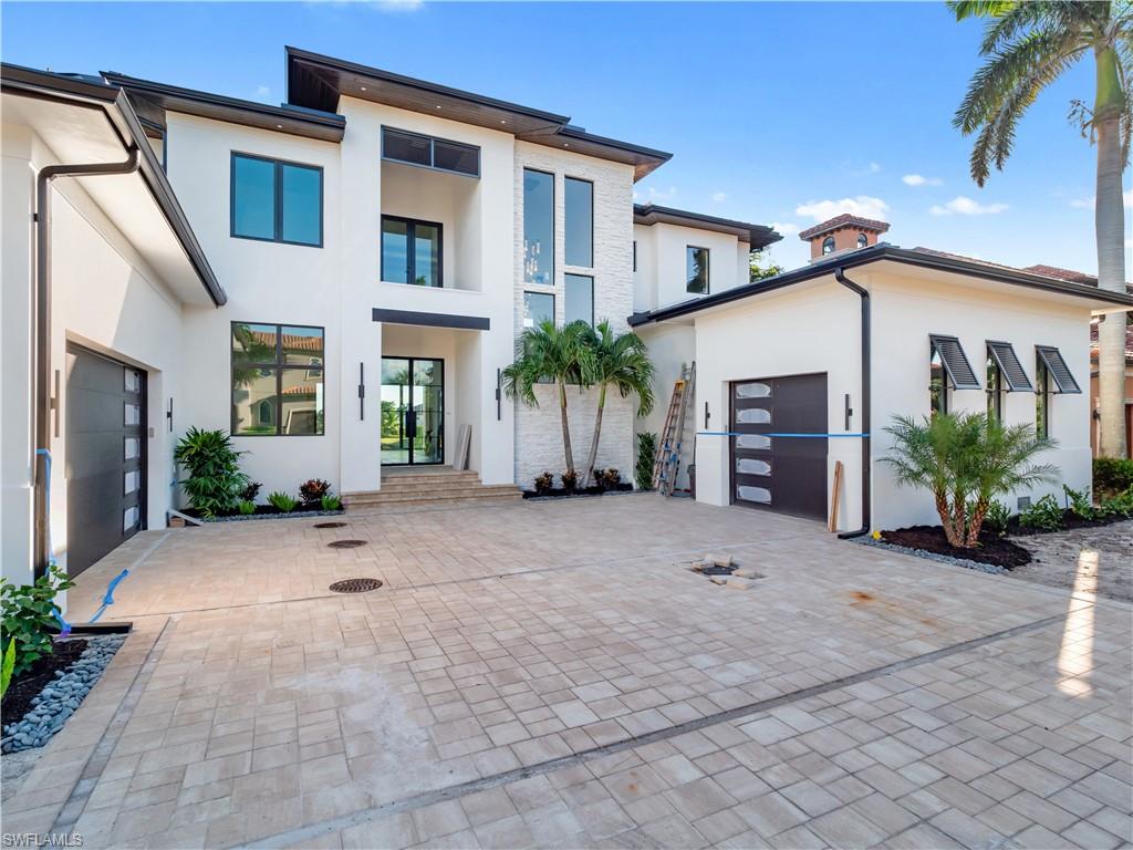 846 Cypress Lake CIR