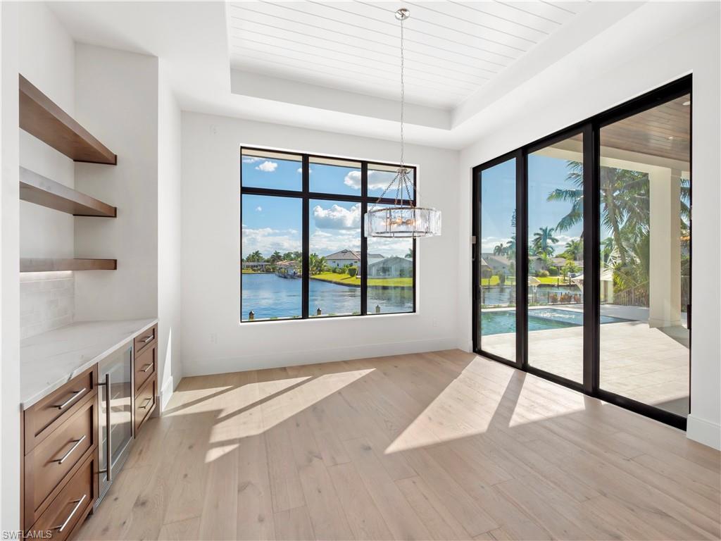 TOWN AND RIVER - Residential