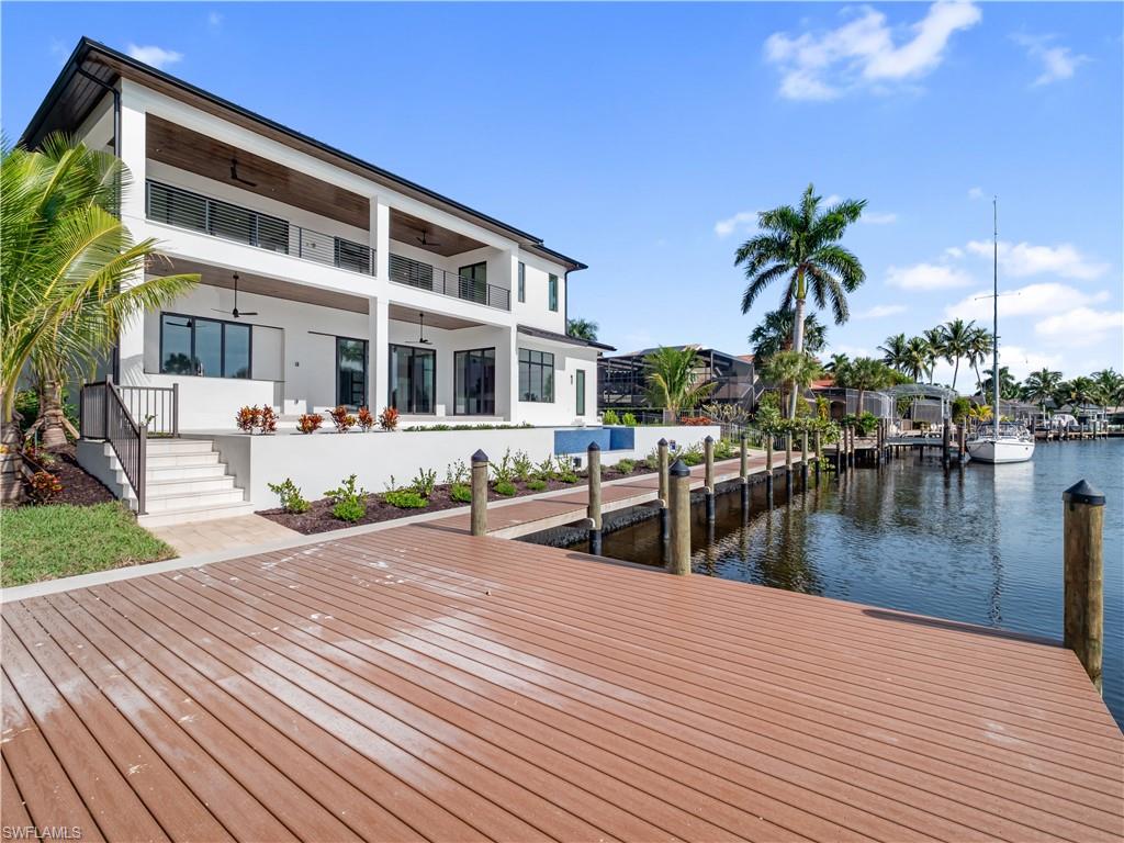 TOWN AND RIVER - Residential