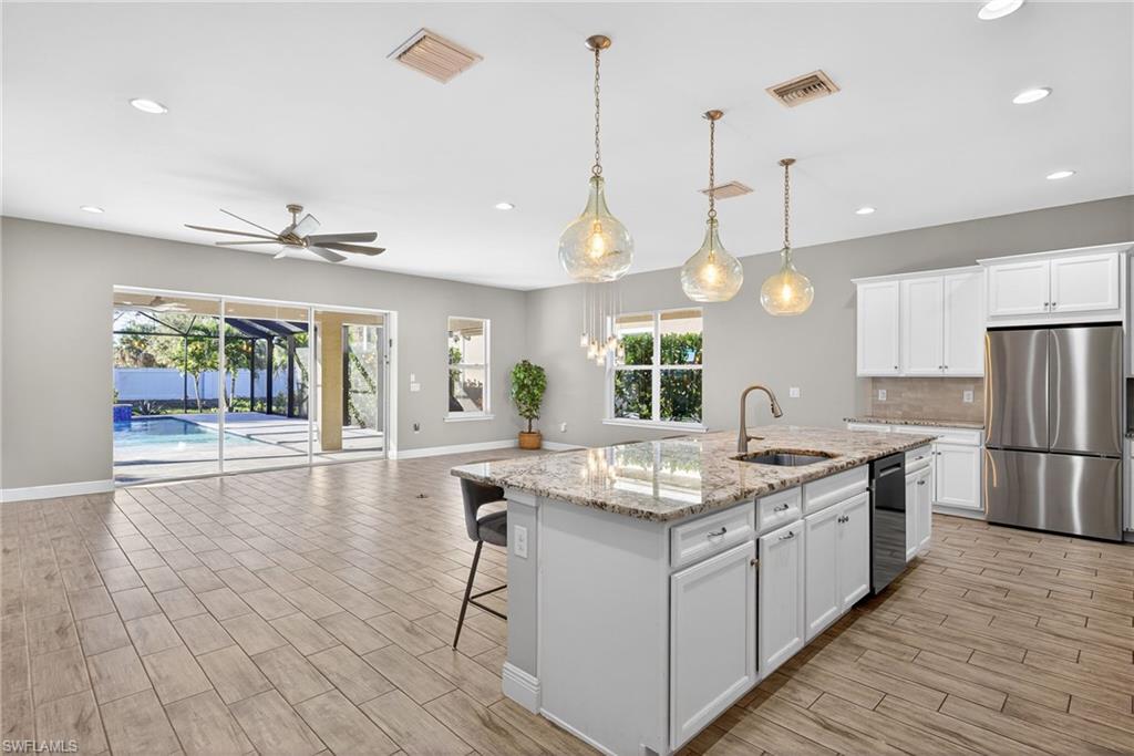 COMPASS LANDING - Residential