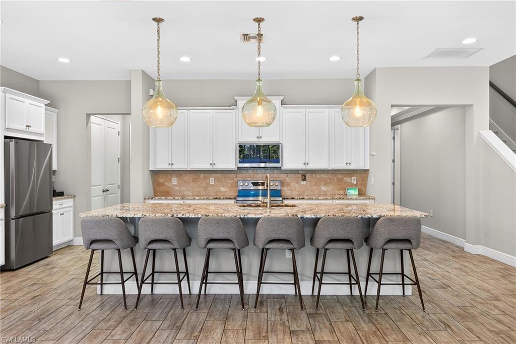 COMPASS LANDING - Residential