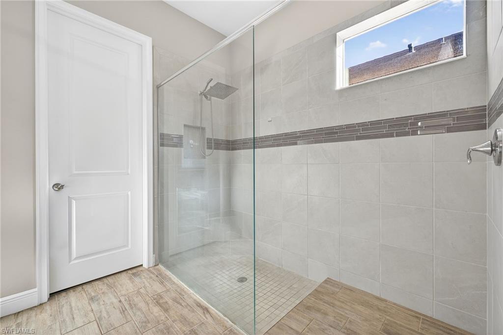 COMPASS LANDING - Residential