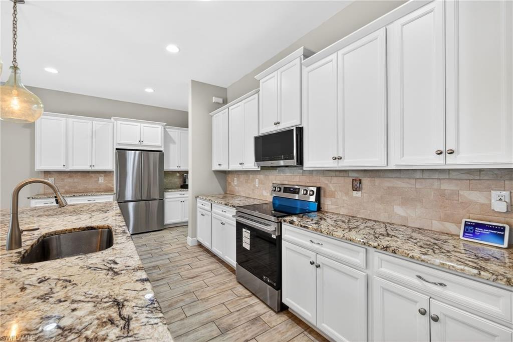 COMPASS LANDING - Residential