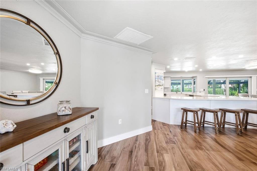 1270 Par View DR