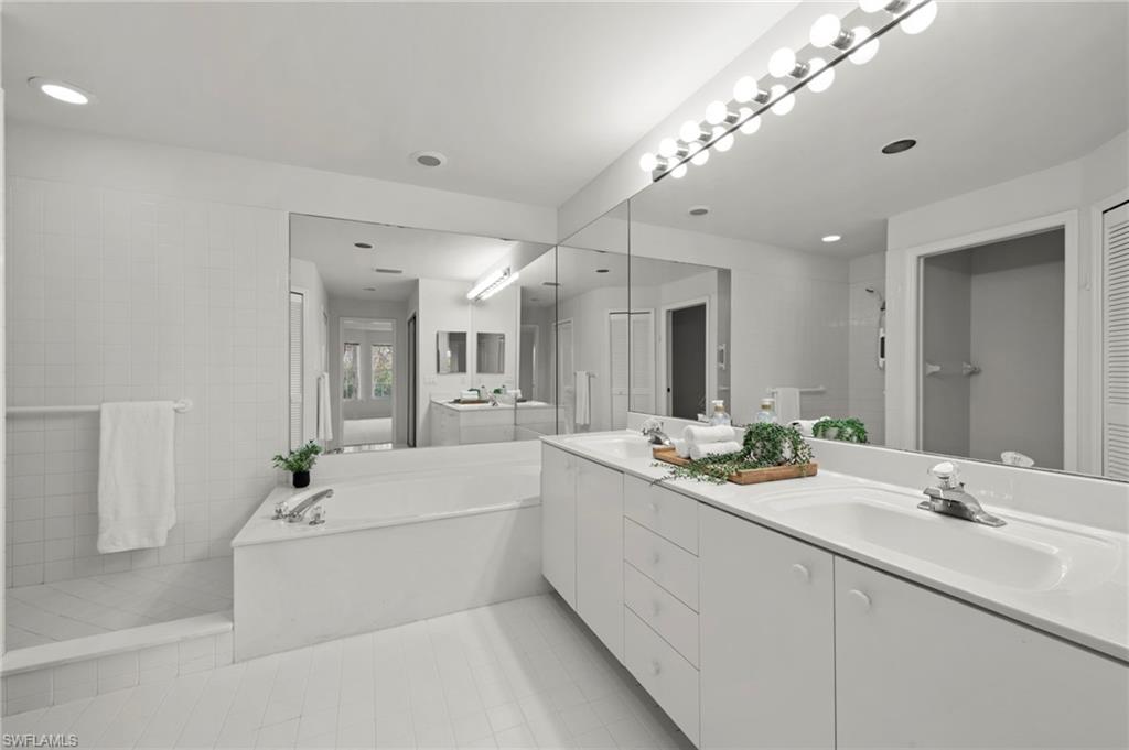 GRAND PALM VILLAGE - Residential