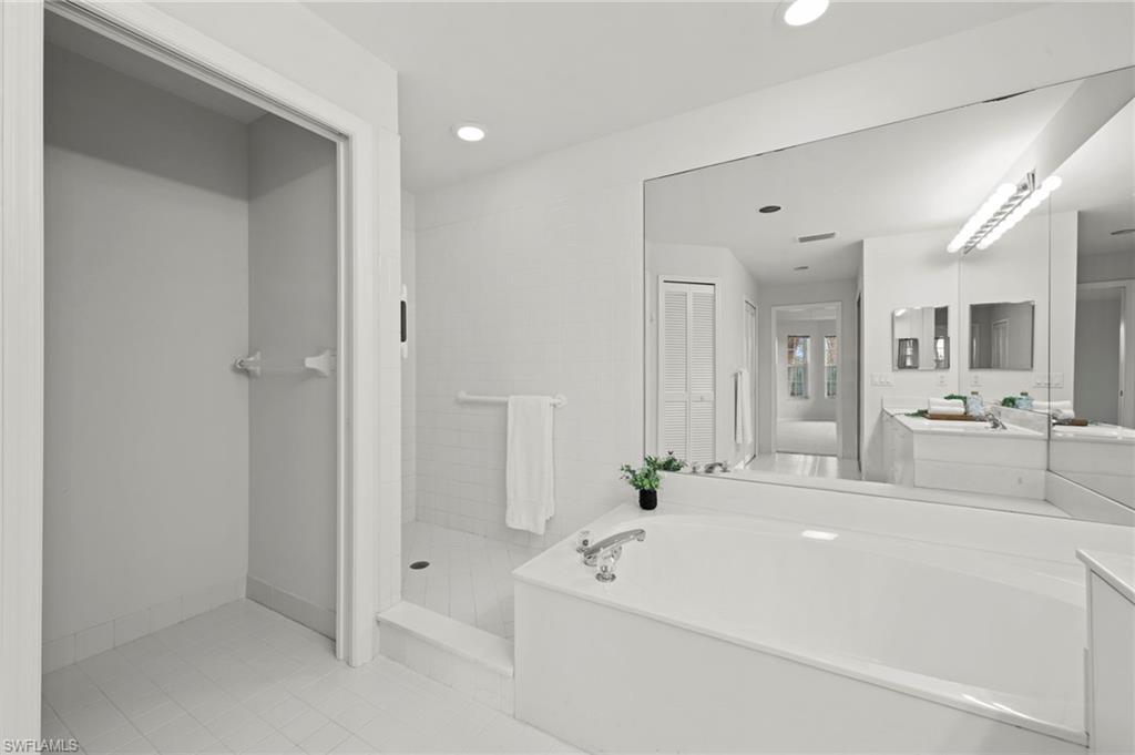 GRAND PALM VILLAGE - Residential