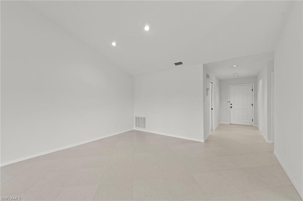 GRAND PALM VILLAGE - Residential