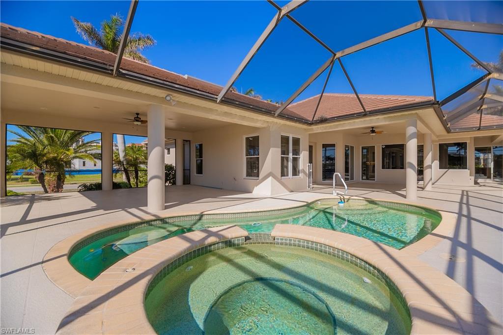 MARCO BEACH - Residential