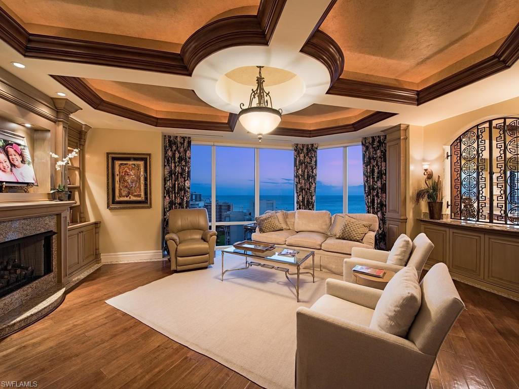 REGENT - Residential