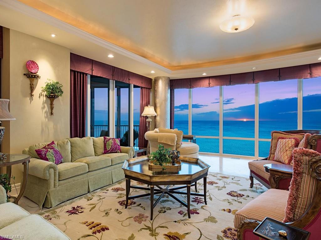 REGENT - Residential