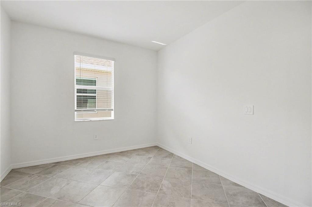 BRIGHT WATER - Residential Lease