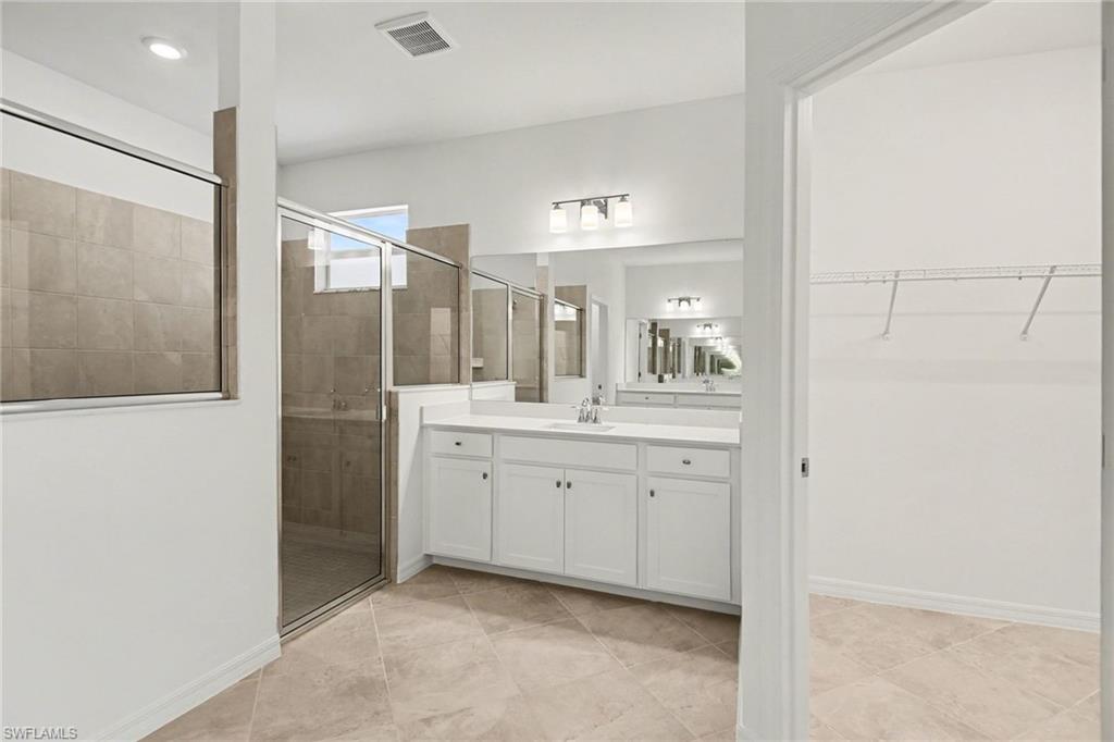 BRIGHT WATER - Residential Lease