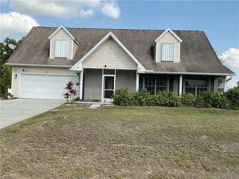 804 Yvonne Ave N, Lehigh Acres, FL 33971 - #: 224074121