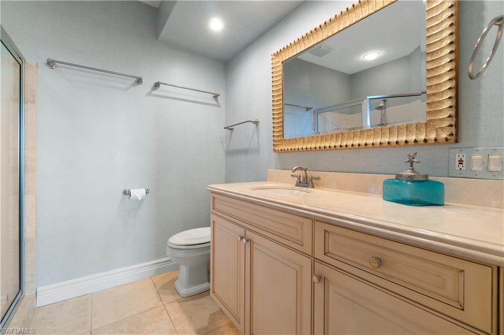 BAREFOOT BEACH CLUB - Residential